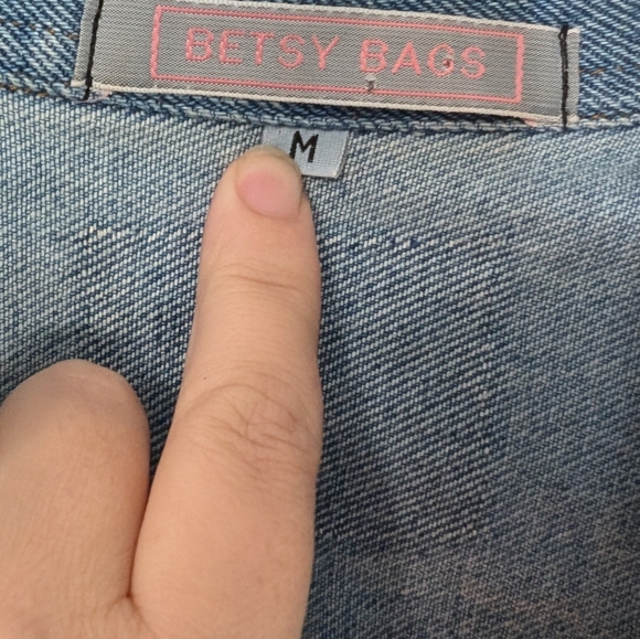 Betsy Bags jacket size Medium - Picture 2 of 3